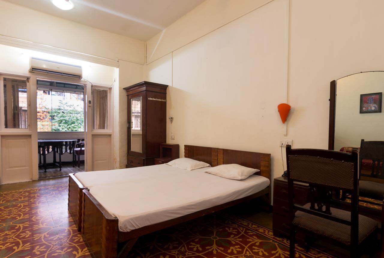 Bed And Breakfast At Colaba Bombay Exterior foto