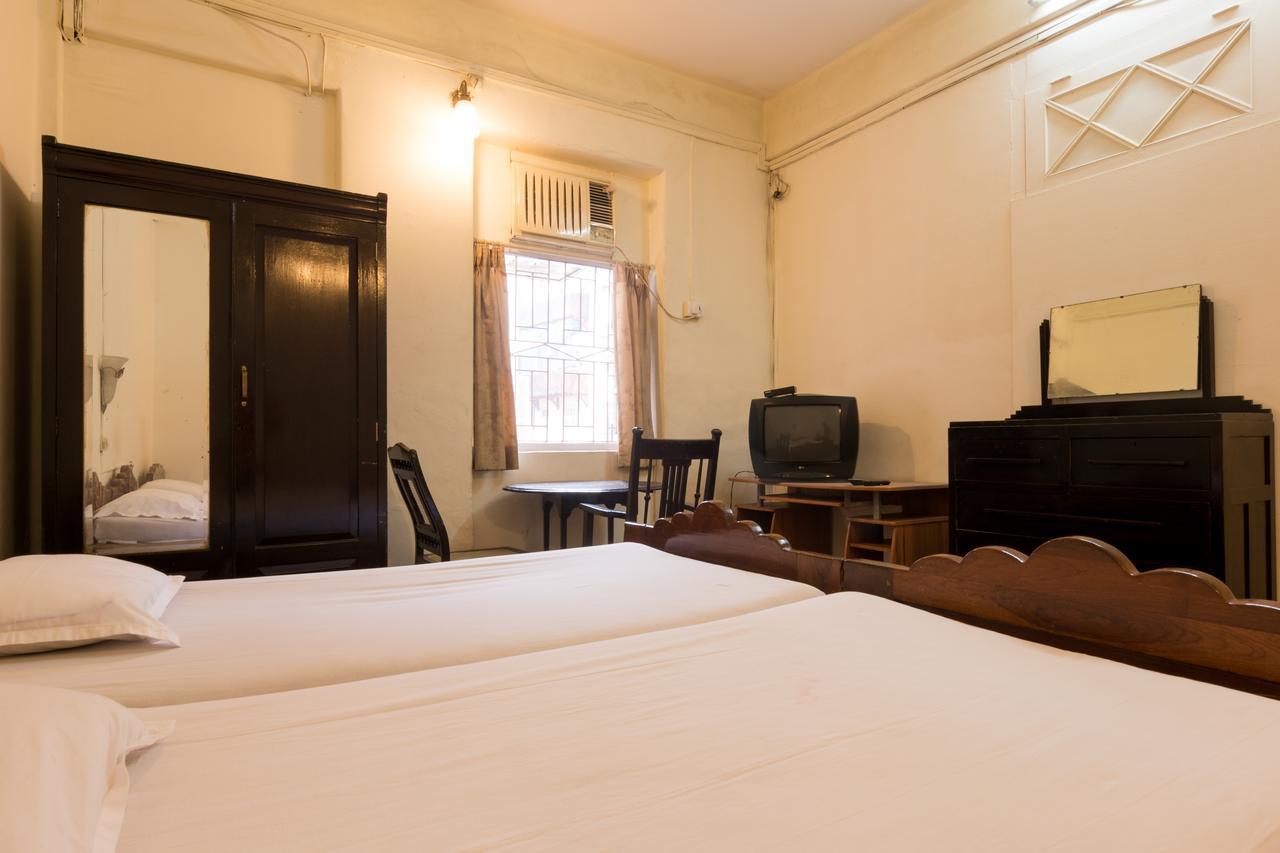 Bed And Breakfast At Colaba Bombay Exterior foto