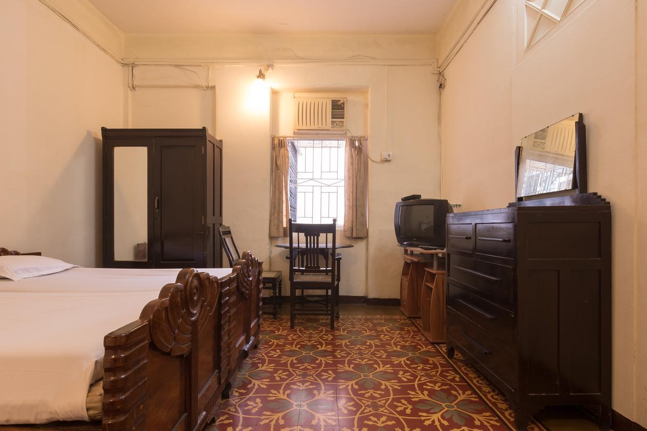 Bed And Breakfast At Colaba Bombay Exterior foto