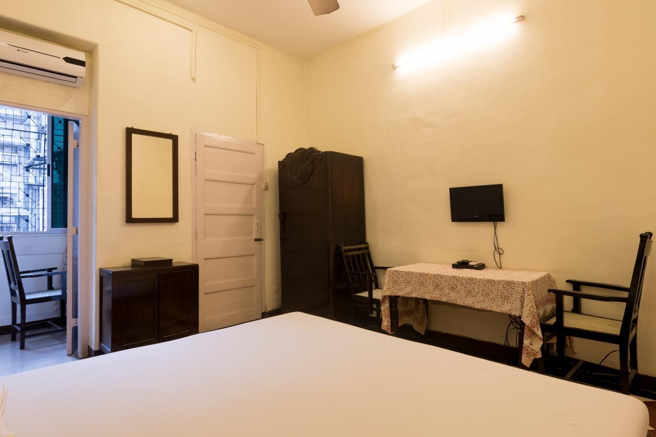 Bed And Breakfast At Colaba Bombay Exterior foto